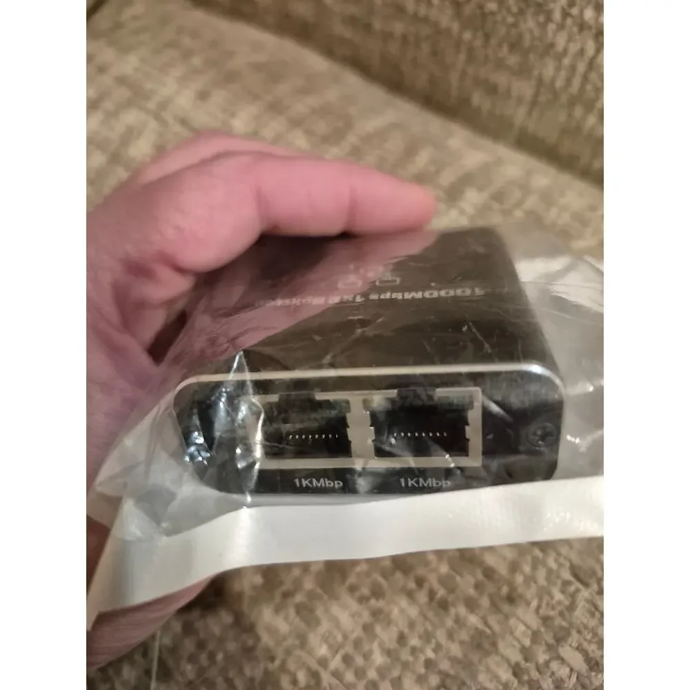 Gigabit Ethernet Splitter 1 to 2 | 1000Mbps High-Speed Network RJ45 Adapter